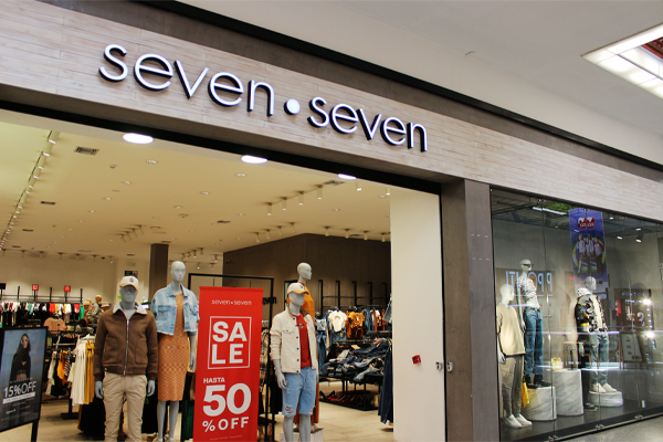 Seven • Seven - Centro Comercial Iñaquito